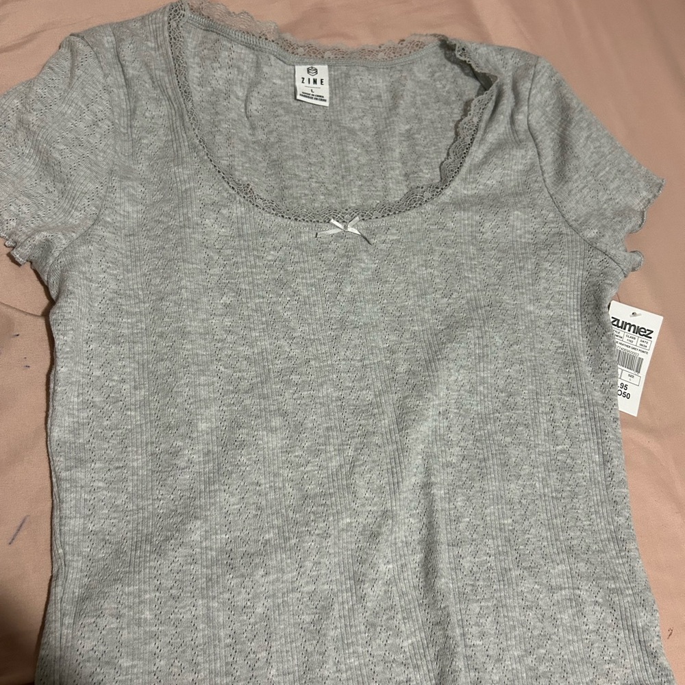 Zine Clothing Gray Fitted Short Sleeve Tee